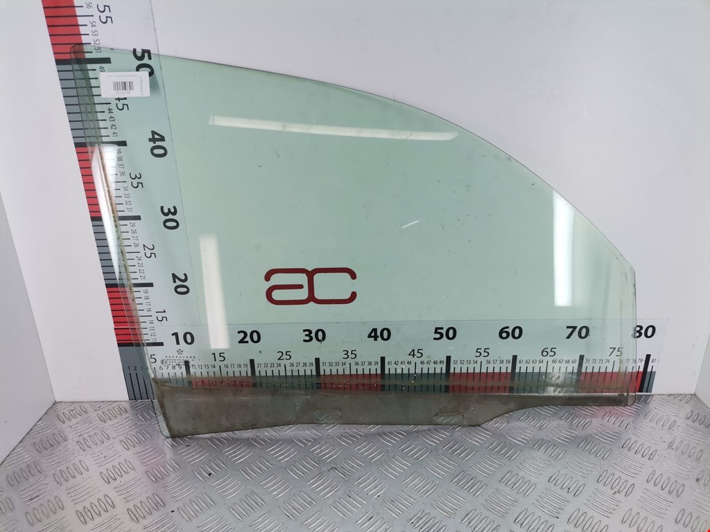 Стекло двери переднее правое CHRYSLER PT Cruser 2000-2010