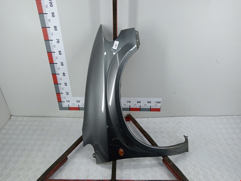 Крыло переднее правое CHRYSLER Voyager IV RG 2001-2007