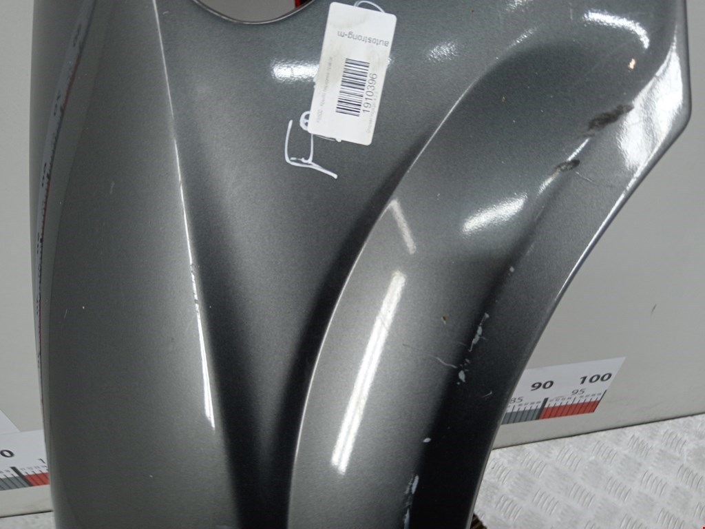 Крыло переднее правое CHRYSLER Voyager IV RG 2001-2007