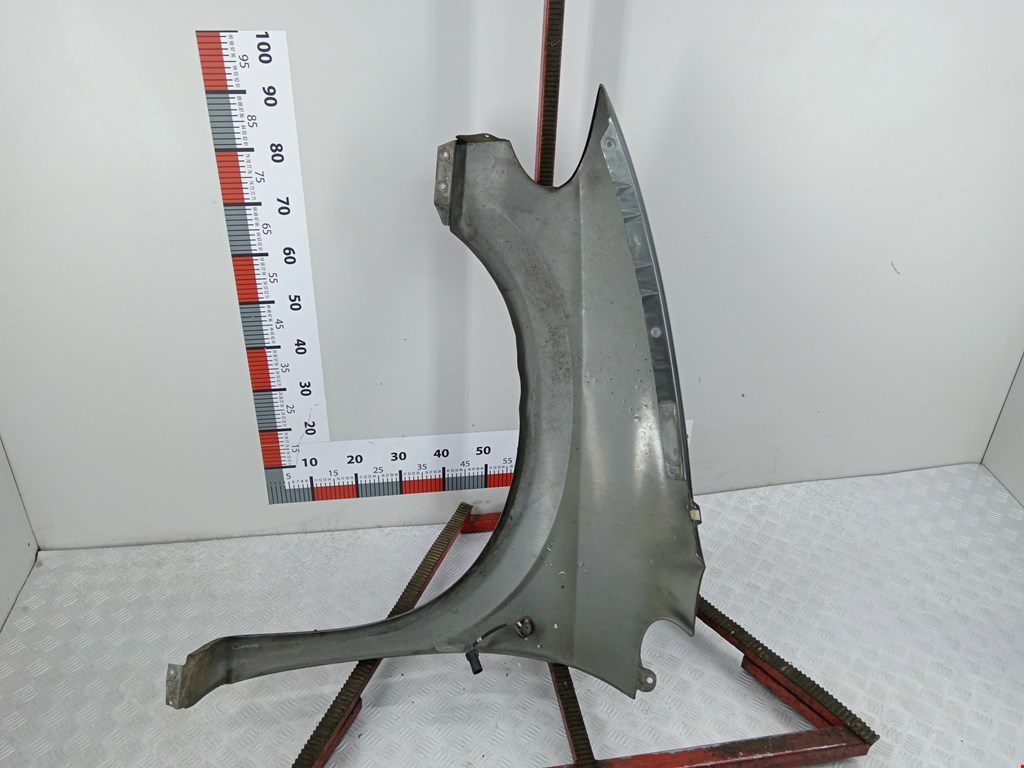 Крыло переднее правое CHRYSLER Voyager IV RG 2001-2007