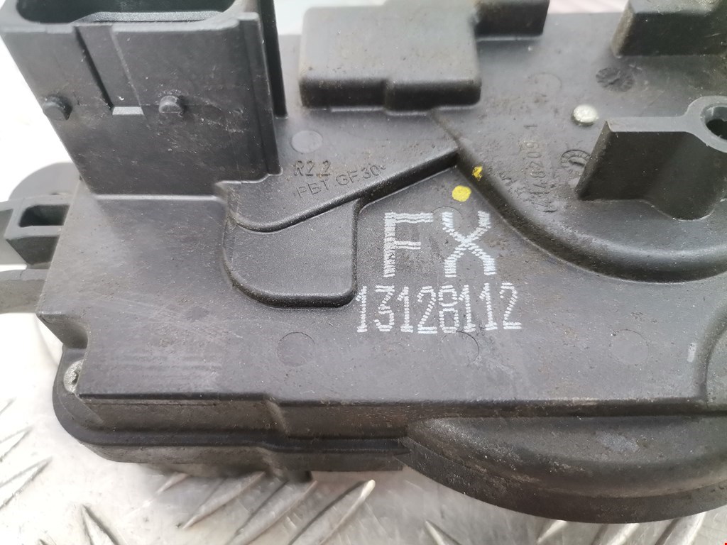 Замок двери передней правой OPEL Astra H/Family 2004-2015