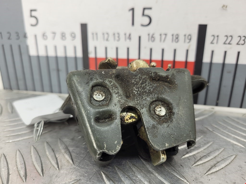 Замок багажника (крышки двери) FIAT Brava 1995-2001