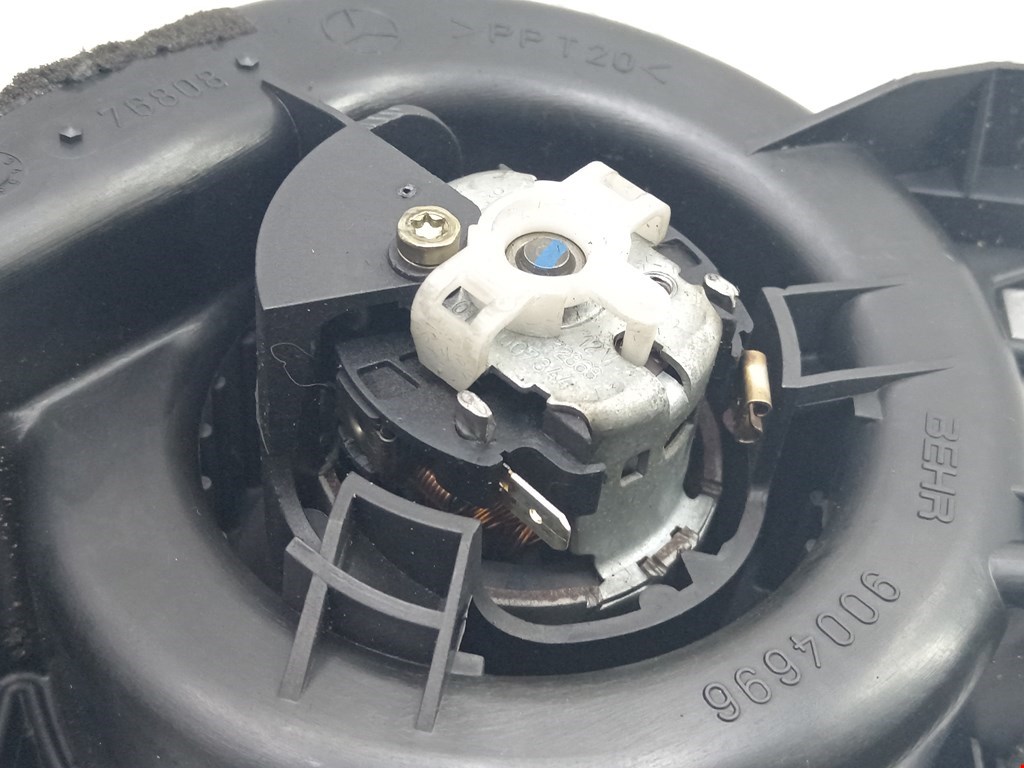 Моторчик (мотор) отопителя салона MERCEDES-BENZ C-Class C-klasse W203 2000-2007