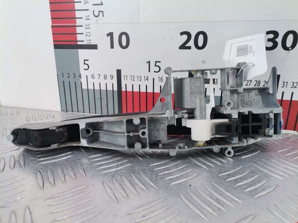 Ручка двери задней наружная правая PEUGEOT 207 2006-2015