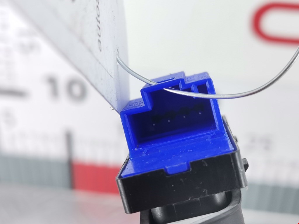 Кнопка центрального замка VOLKSWAGEN Passat B7 2011-2015