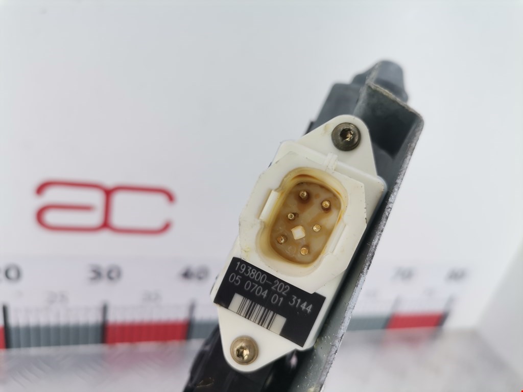 Стеклоподъемник передний левый OPEL Omega B 1994-2004