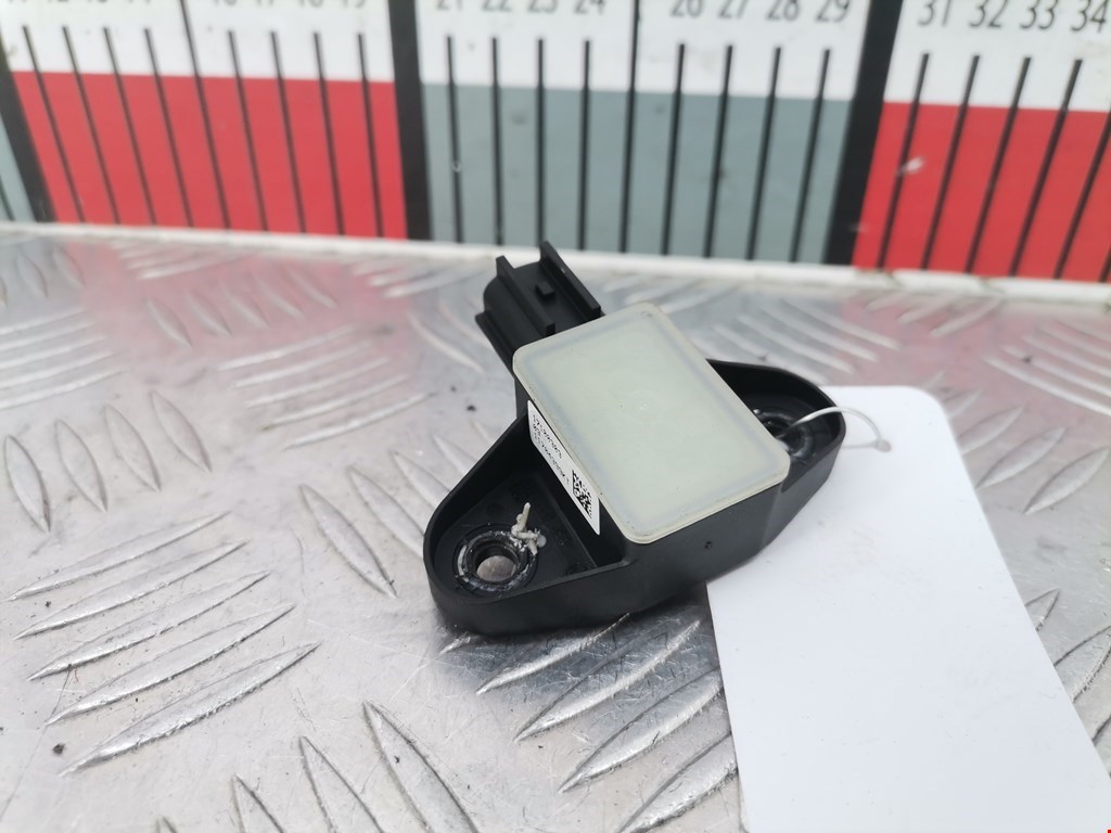 Датчик AIR BAG (подушек безопасности) SKODA Superb 2008-2015