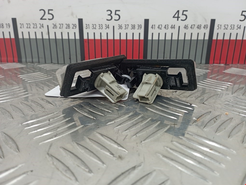 Фонарь подсветки номера NISSAN Tiida C11 2004-2014