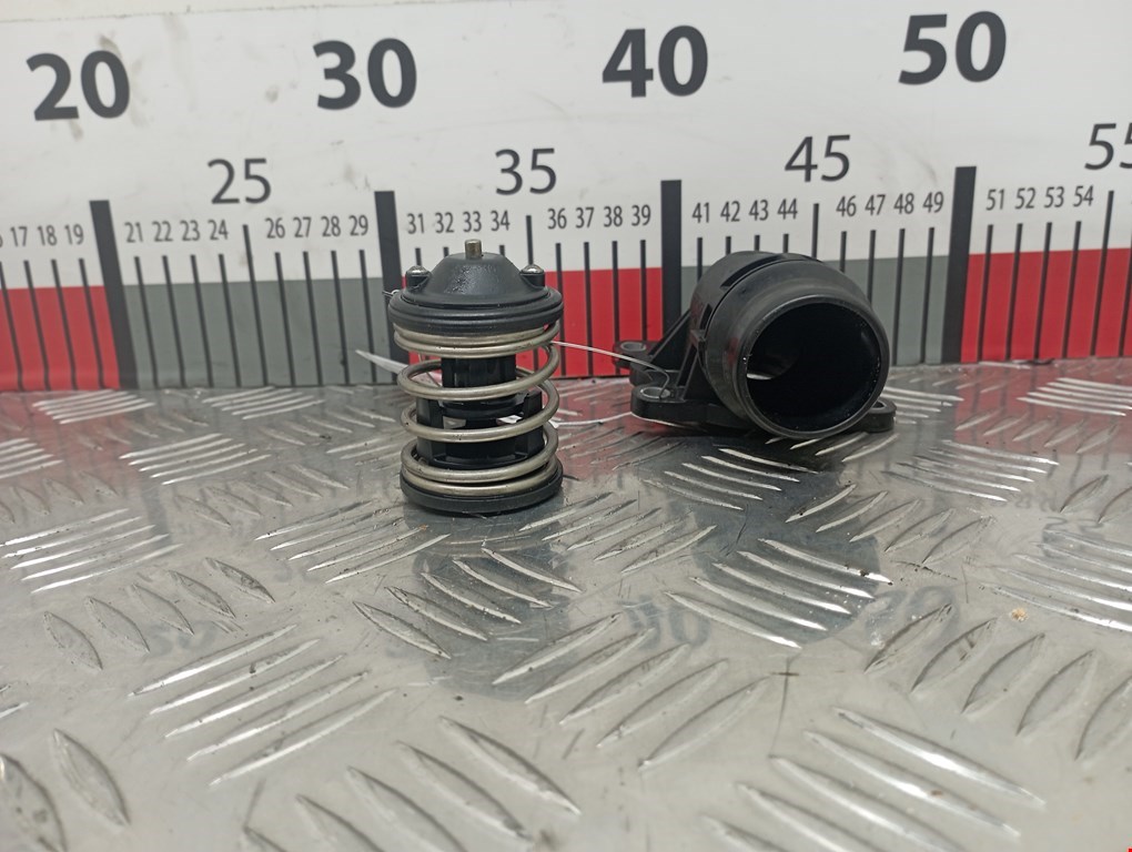 Корпус термостата BMW 5er 5 серия F10/F11/F07 2009-2017