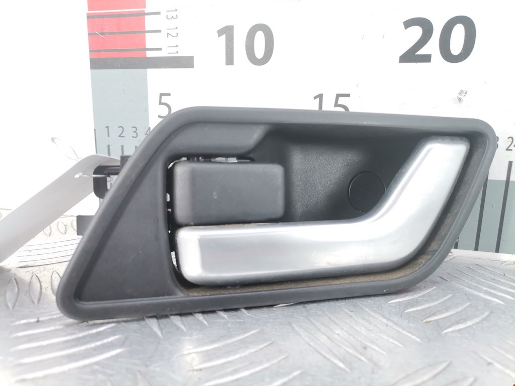 Ручка дверная задняя внутренняя левая LAND ROVER Range Rover Sport 2005-2013