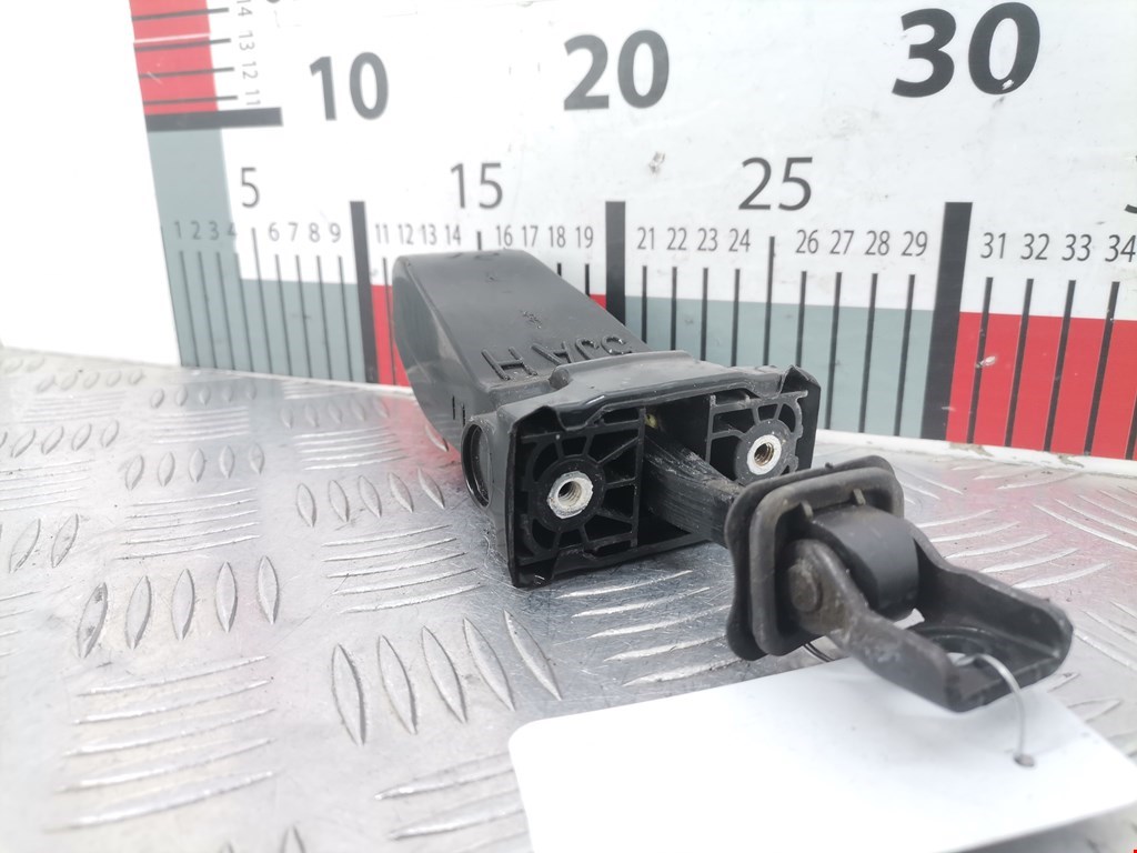 Ограничитель открывания двери SKODA Rapid 2012-2020