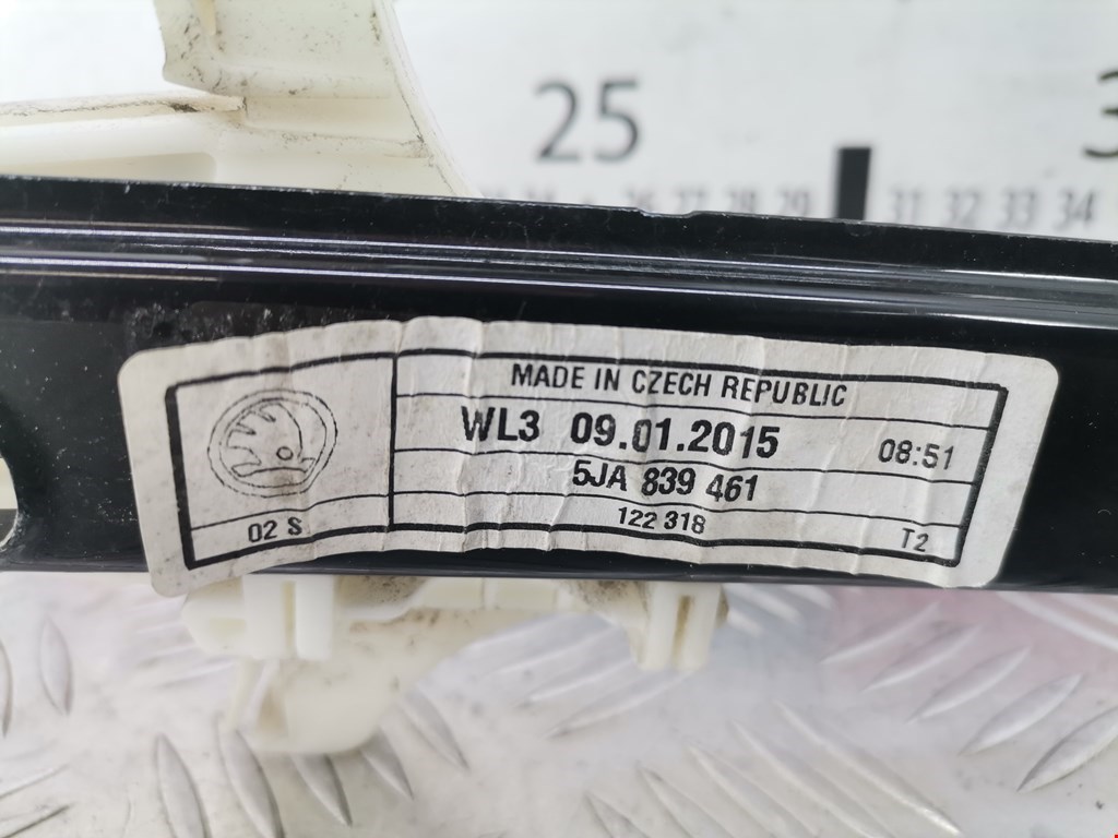 Стеклоподъемник задний левый SKODA Rapid 2012-2020