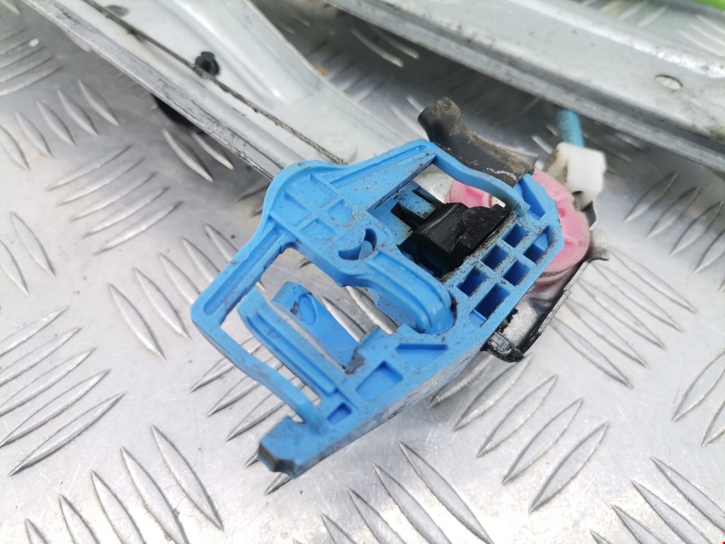 Стеклоподъемник передний правый CITROEN C3 Picasso 2009-2017