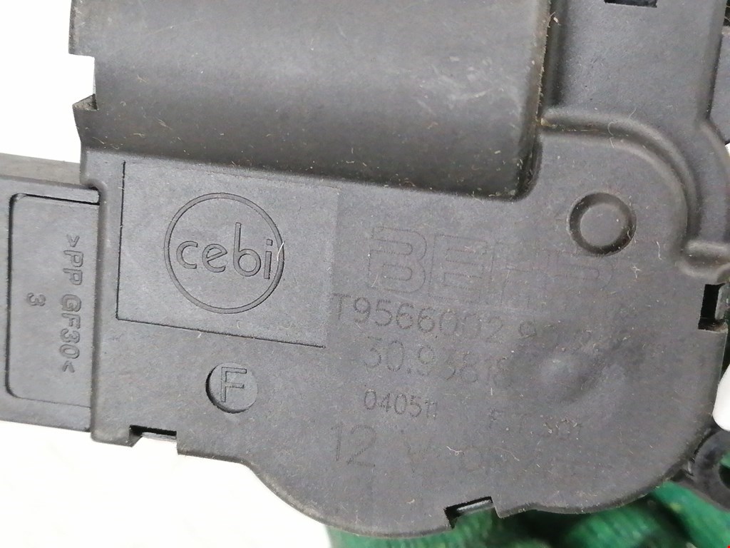 Моторчик заслонки печки OPEL Zafira B 2005-2012