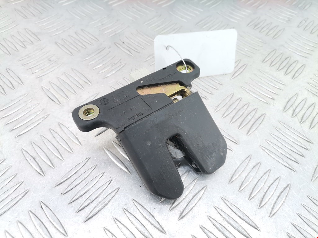 Замок багажника (крышки двери) AUDI A4 B5 1995-2001