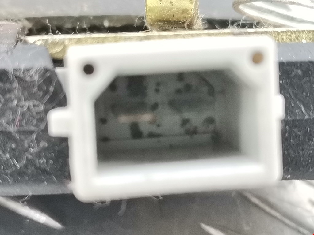 Замок багажника (крышки двери) AUDI A4 B5 1995-2001