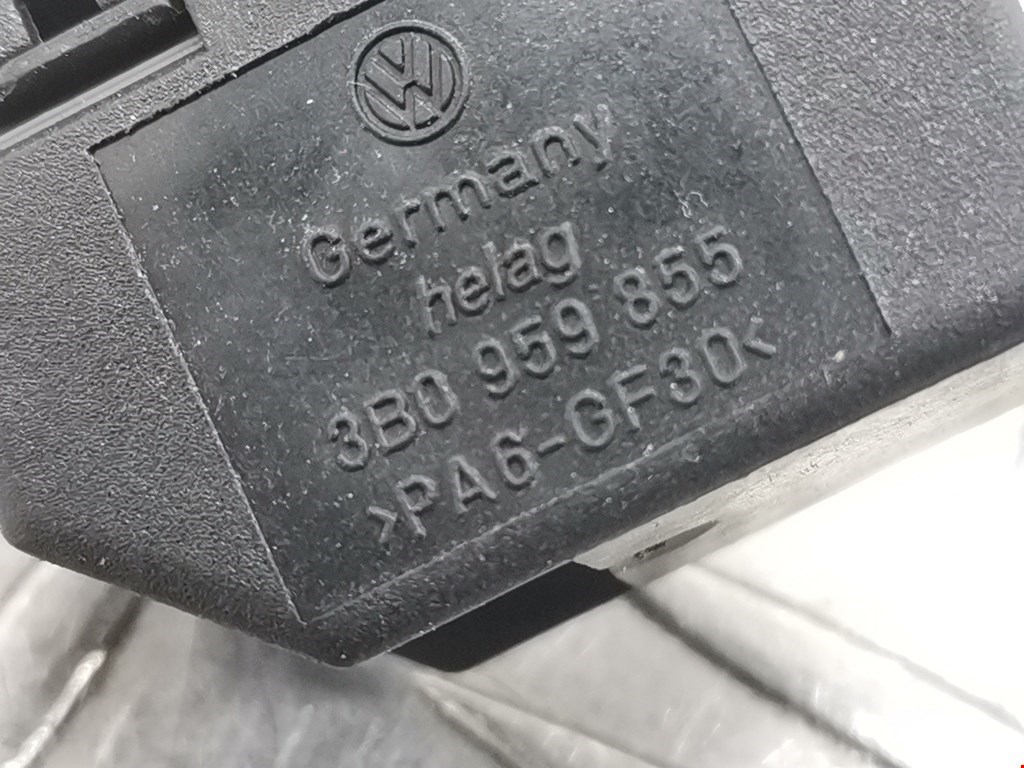 Кнопка стеклоподъемника SKODA Octavia A4 1U- 1997-2010