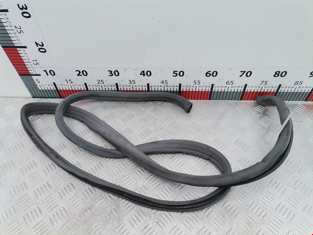 Уплотнитель двери MERCEDES-BENZ S-Class III W140 1991-1998