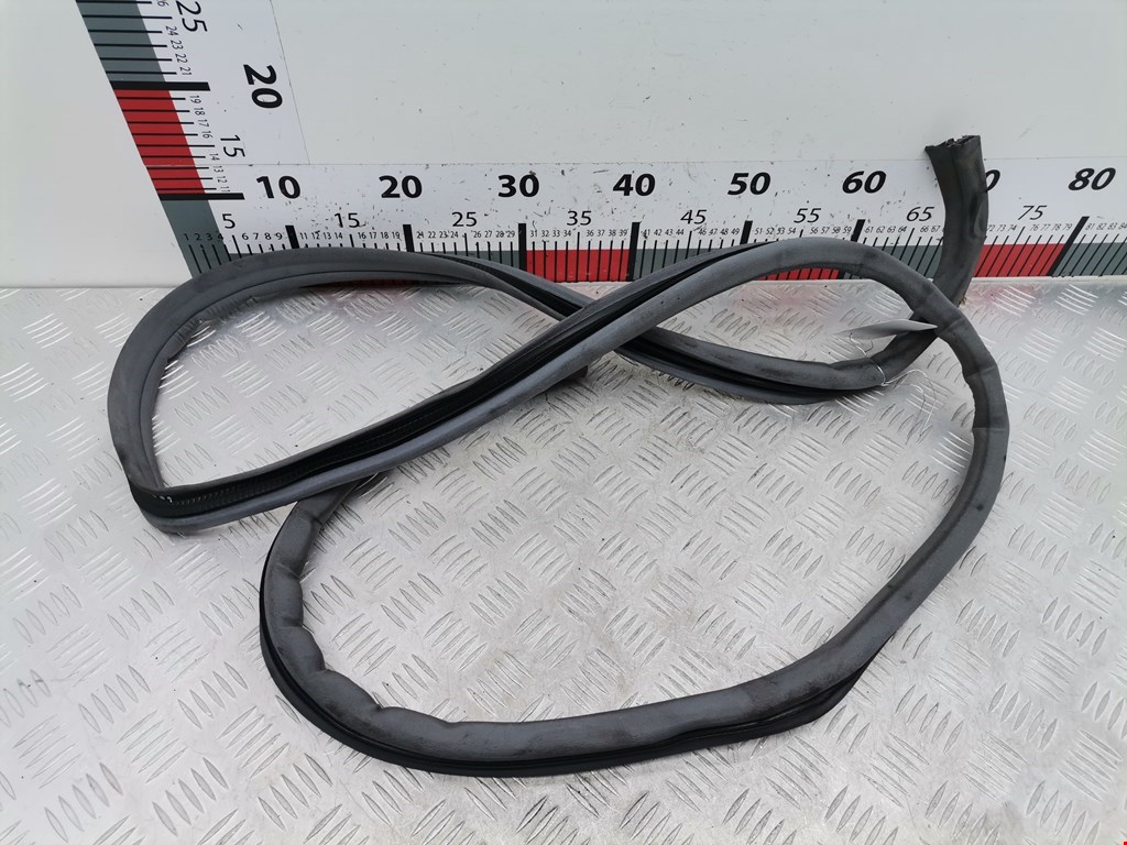 Уплотнитель двери MERCEDES-BENZ S-Class III W140 1991-1998