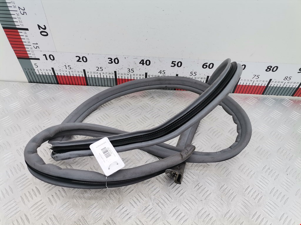 Уплотнитель двери MERCEDES-BENZ S-Class III W140 1991-1998