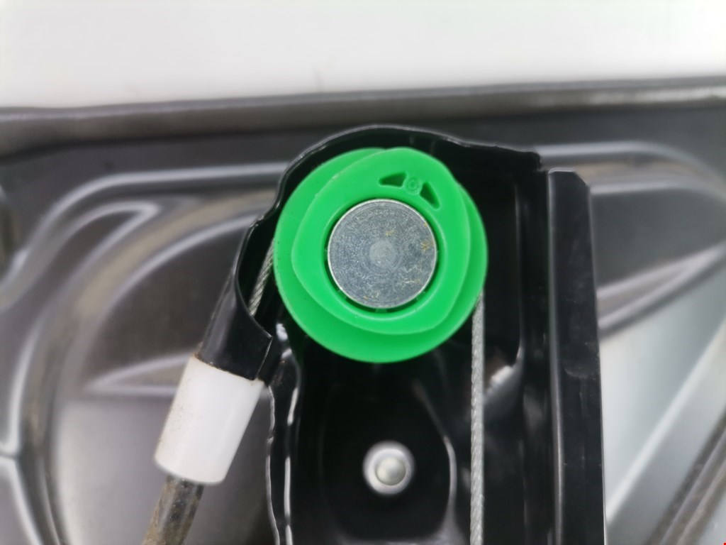 Стеклоподъемник задний левый VOLKSWAGEN Passat B6 2005-2011