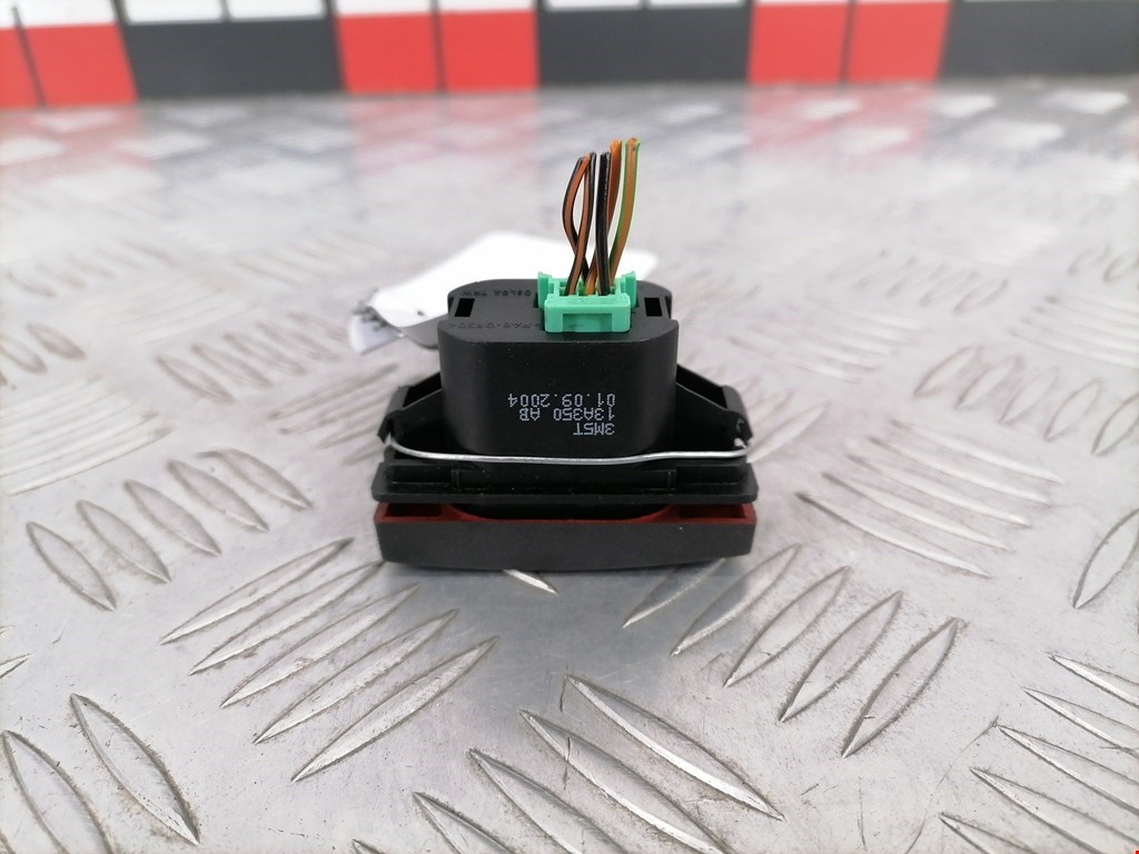 Кнопка аварийной сигнализации (аварийки) FORD C-MAX 2003-2010