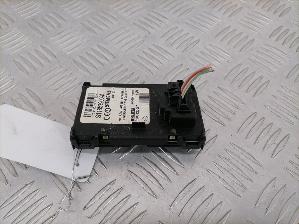 Замок зажигания RENAULT Scenic II 2003-2010