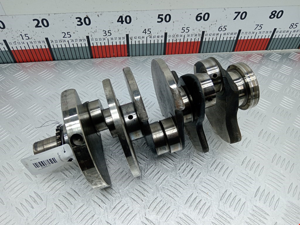 Коленвал (вал коленчатый) Audi A4 B6 (2000-2006)