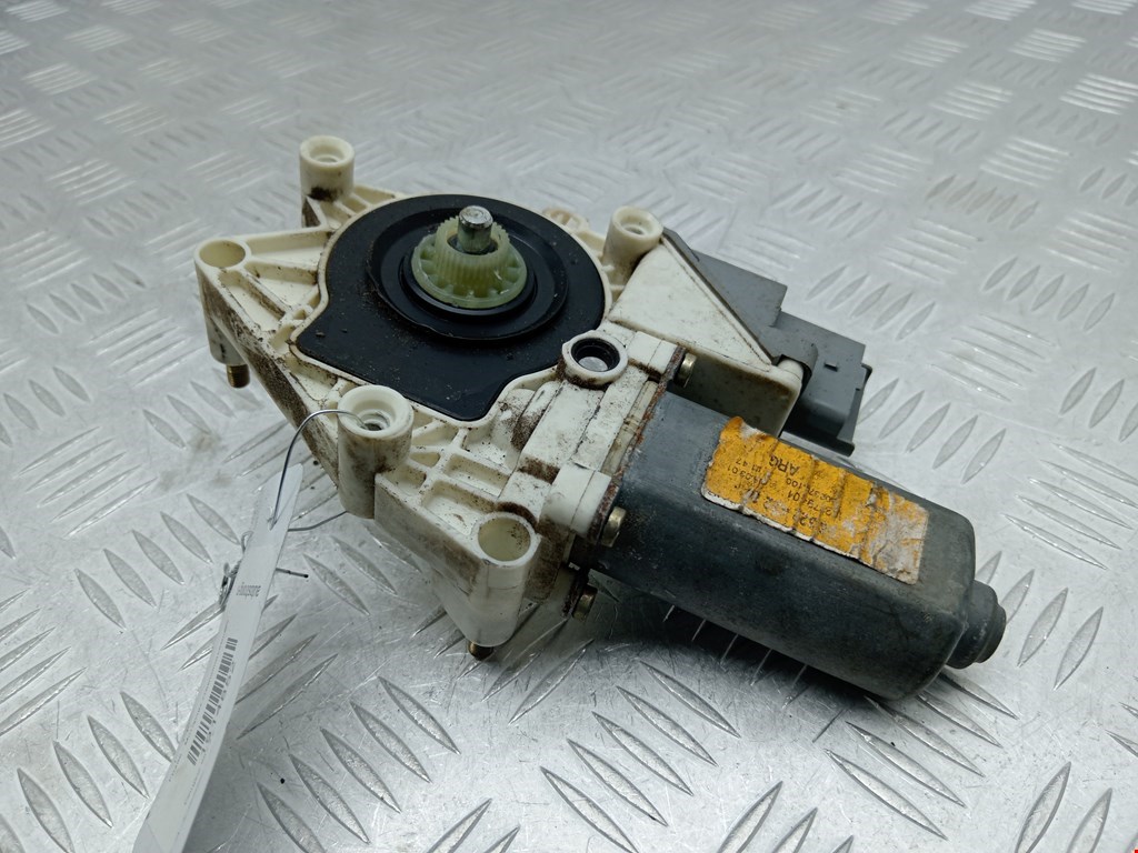 Моторчик (двигатель) стеклоподъемника PEUGEOT 607 2000-2010