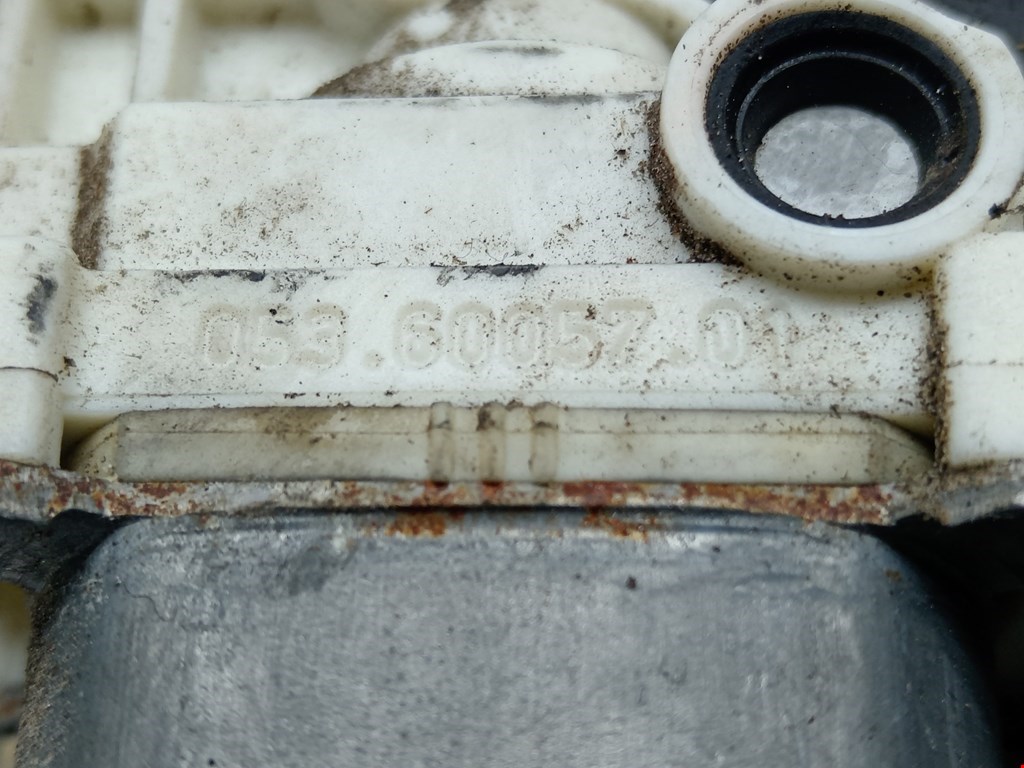 Моторчик (двигатель) стеклоподъемника PEUGEOT 607 2000-2010