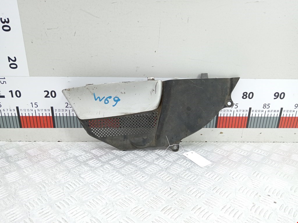 Накладка декоративная под капот (кожух замка капота и прочие) Lexus RX 2 (XU30) (2003-2009)