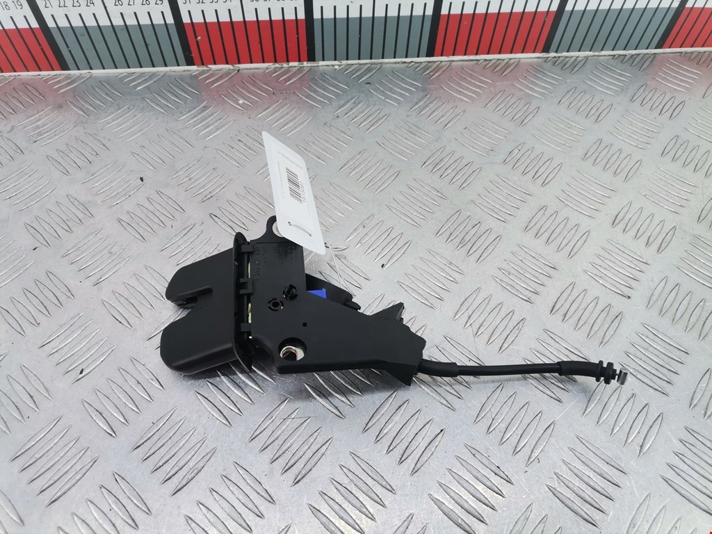Замок багажника (крышки двери) AUDI A4 B6 2001-2005