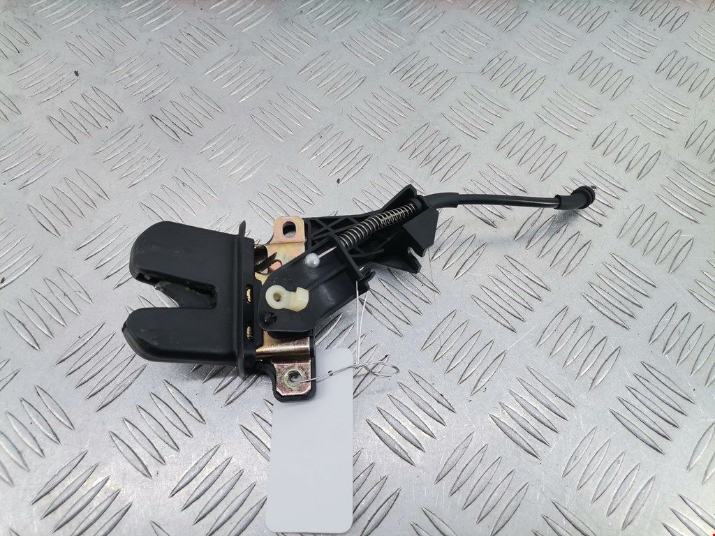 Замок багажника (крышки двери) AUDI A4 B6 2001-2005