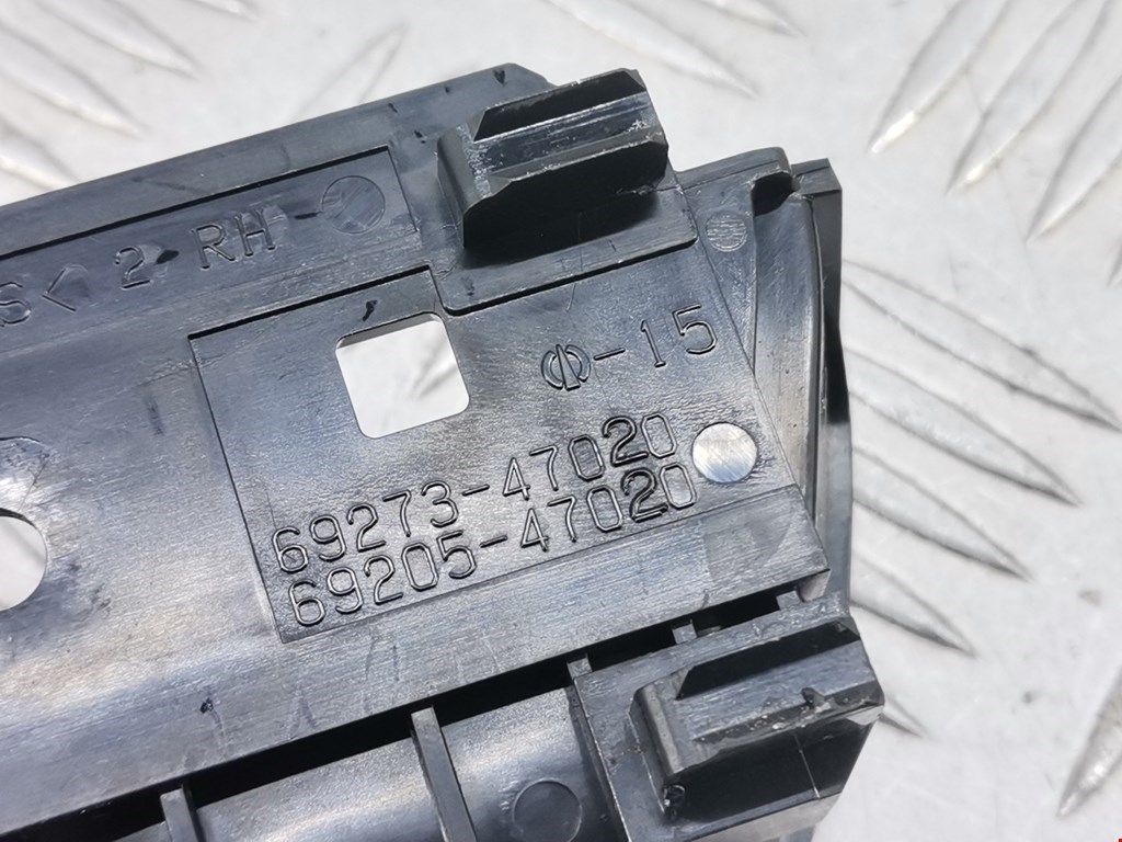 Ручка дверная задняя внутренняя правая TOYOTA Prius II XW20 2003-2012