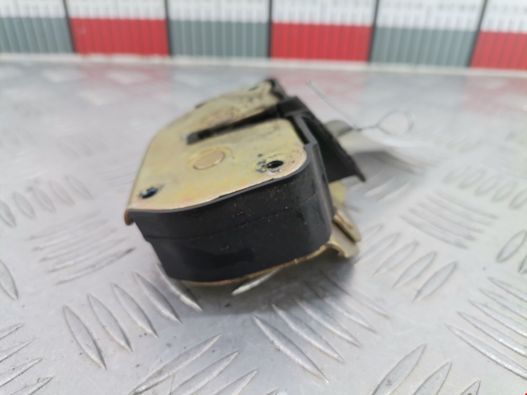 Замок двери сдвижной CHRYSLER Voyager III GS 1995-2000