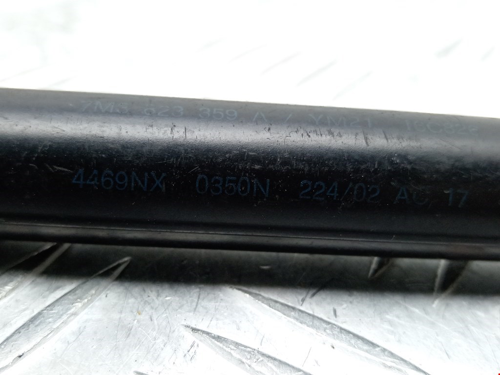 Амортизатор капота левый=правый VOLKSWAGEN Sharan 1995-2010