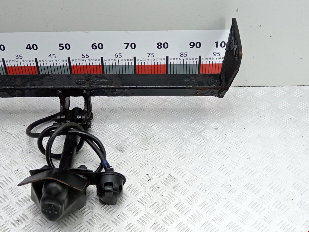 Фаркоп (прицепное устройство) JEEP Patriot 2007-2017