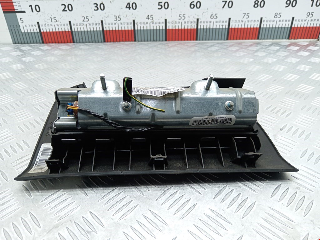 Подушка безопасности нижняя (для колен) CITROEN C4 Picasso 2006-2013