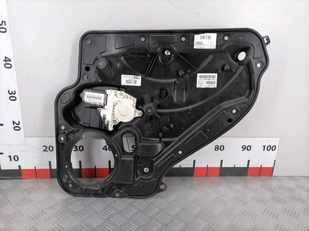 Стеклоподъемник задний правый VOLKSWAGEN Golf VI 2009-2012