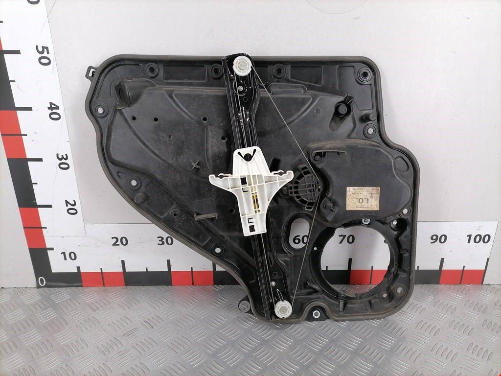 Стеклоподъемник задний правый VOLKSWAGEN Golf VI 2009-2012