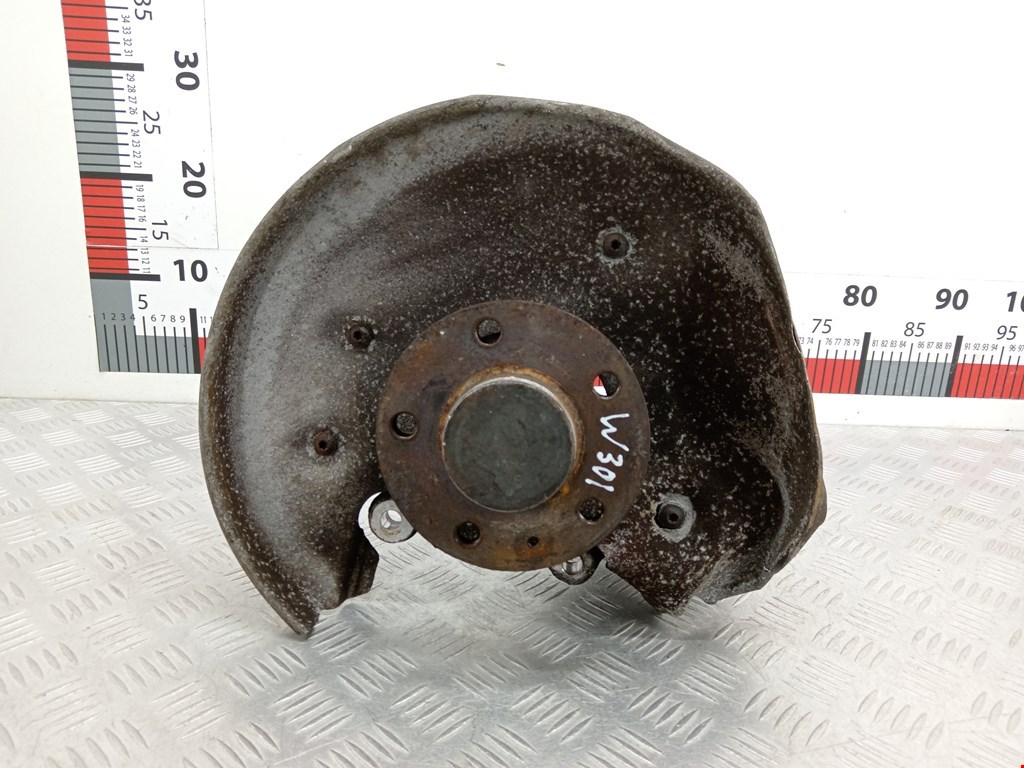 Ступица (кулак цапфа) задняя левая Audi A5 8T (2007-2016)