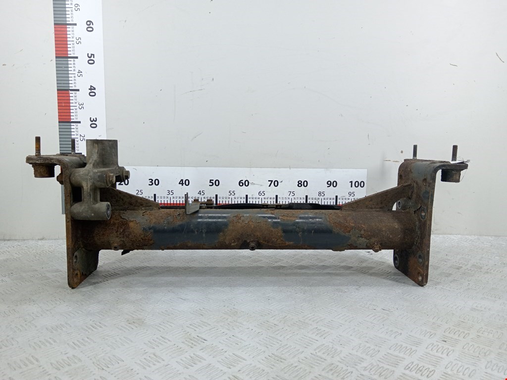 Усилитель переднего бампера (передний) IVECO EuroCargo III 2008-2015