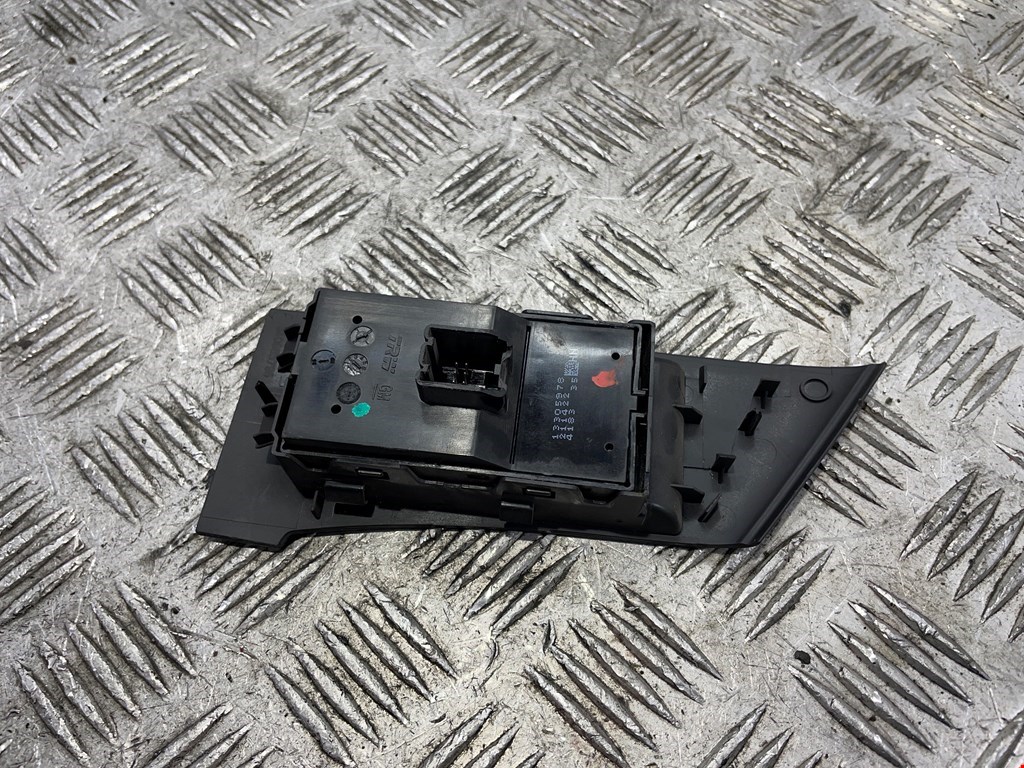 Блок управления стеклоподъемниками OPEL Astra J 2009-2017