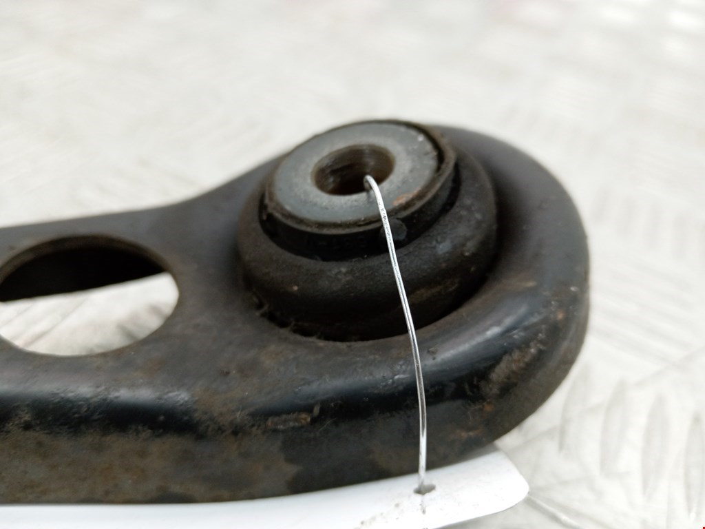 Рычаг задний правый AUDI A6 C6 2004-2010