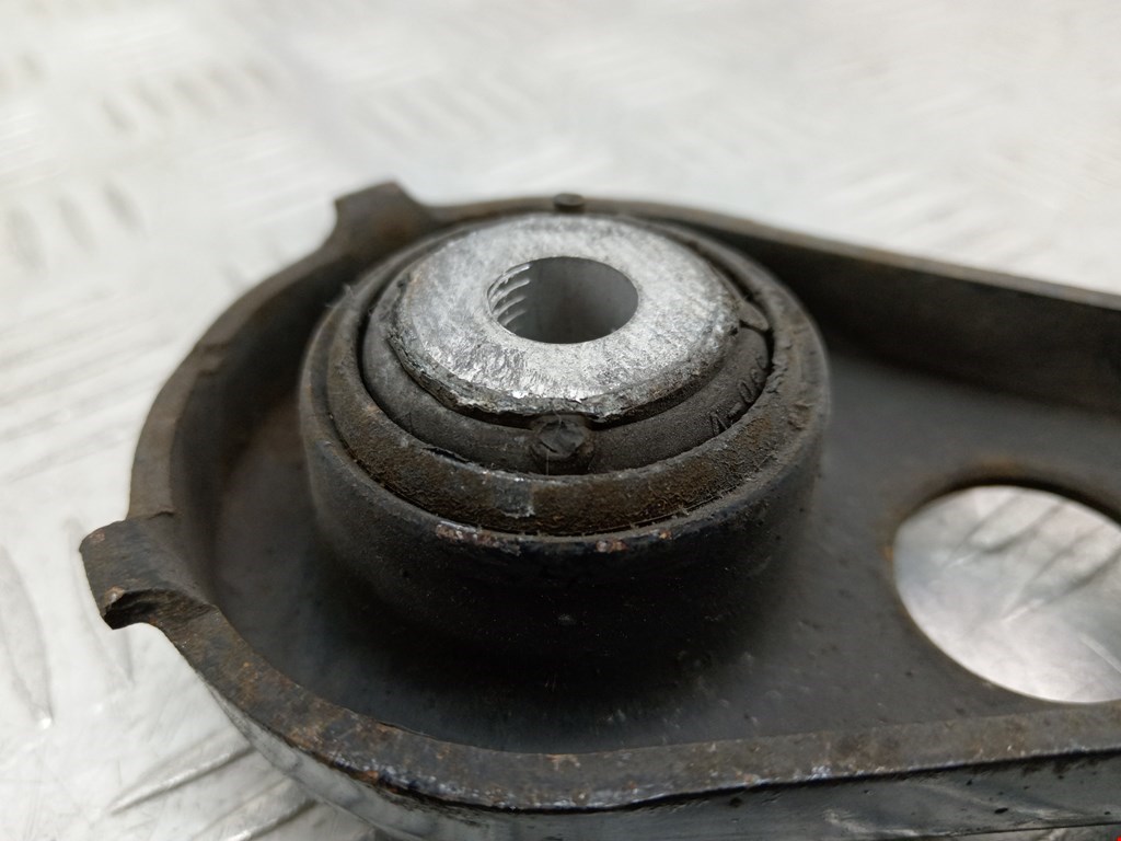 Рычаг задний правый AUDI A6 C6 2004-2010