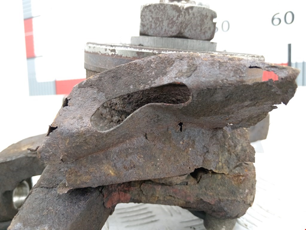 Ступица передняя правая IVECO Daily III 1999-2006