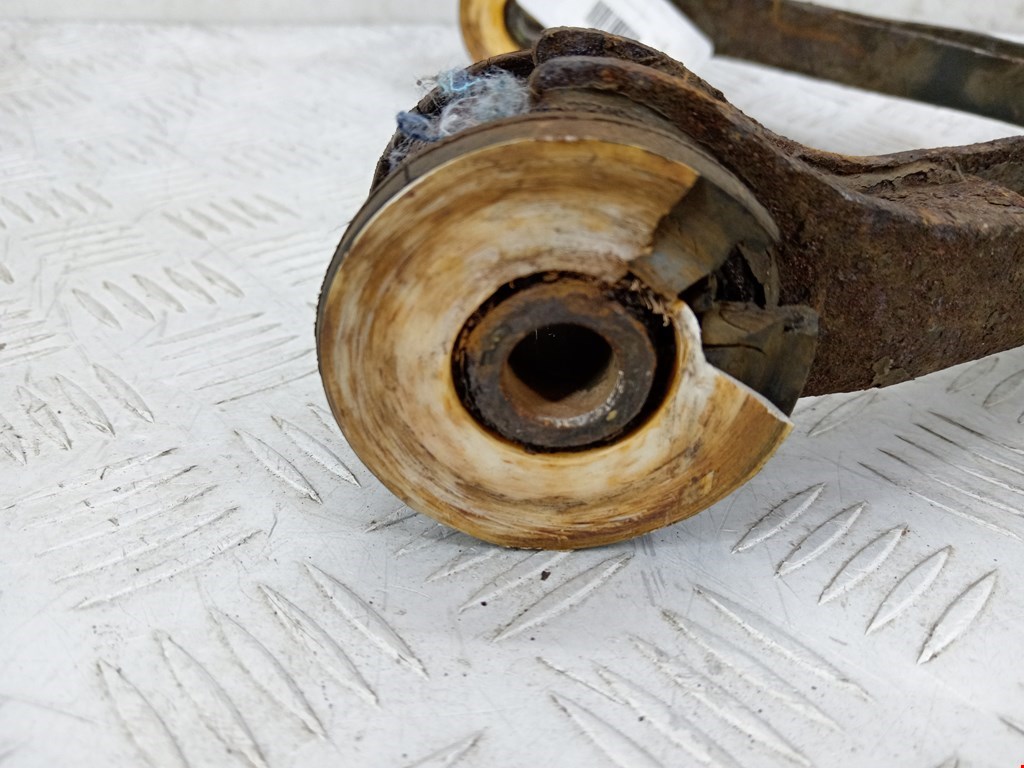 Рычаг передний правый IVECO Daily III 1999-2006