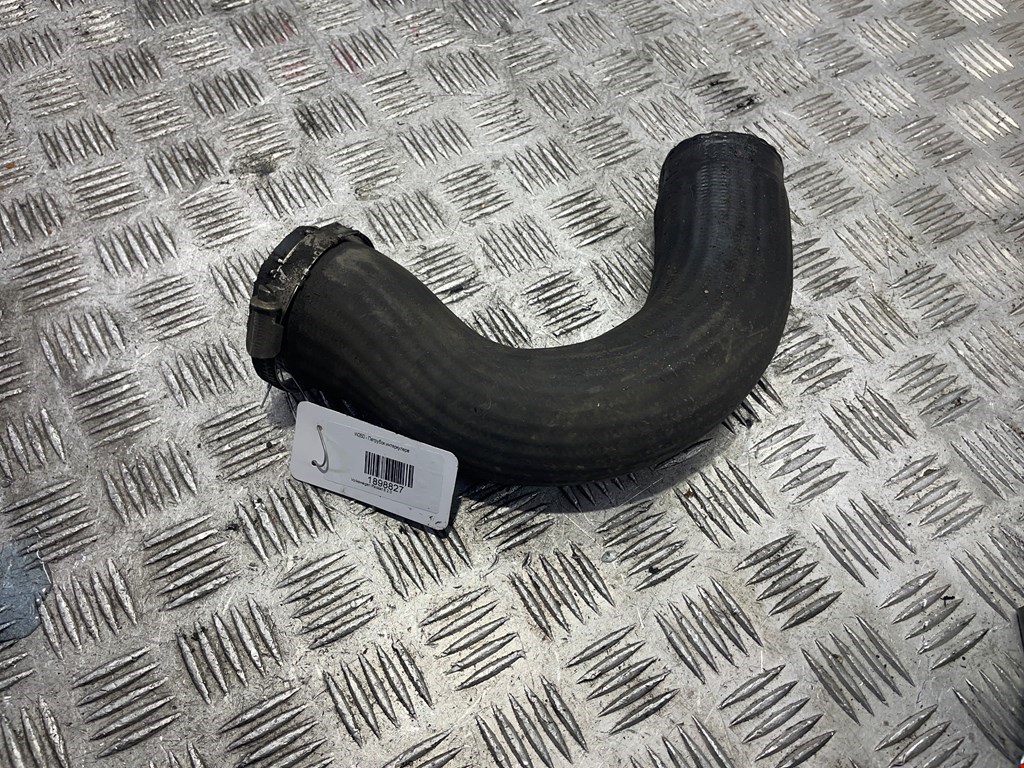 Патрубок интеркулера VOLKSWAGEN Passat B6 2005-2011