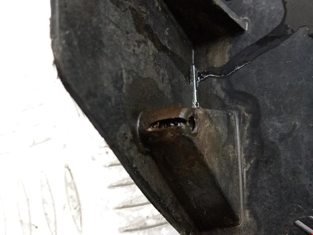 Локер (подкрылок) задний правый DACIA Duster Duster I 2010-2017