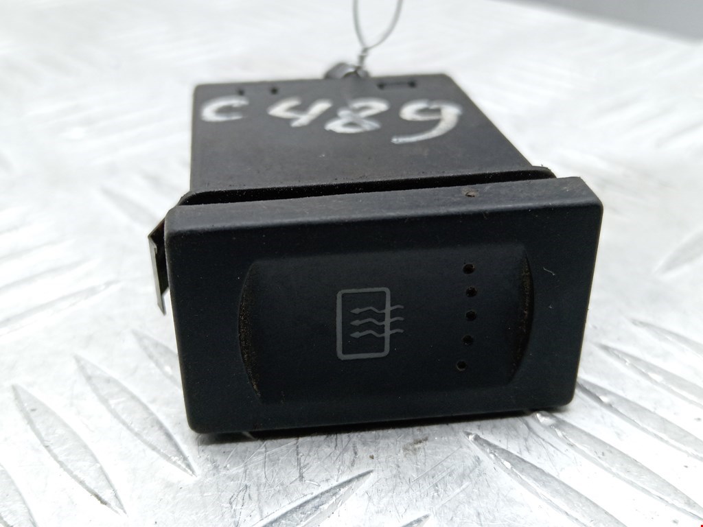 Кнопка подогрева (обогрева) заднего стекла Volkswagen Passat 5 (1996-2000)